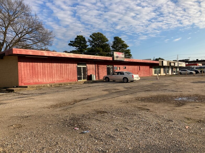 Primary Photo Of 5162 Millbranch Rd, Memphis General Retail For Sale