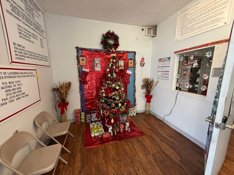 More Photos Of 7722 North Loop Dr, El Paso Specialty For Sale