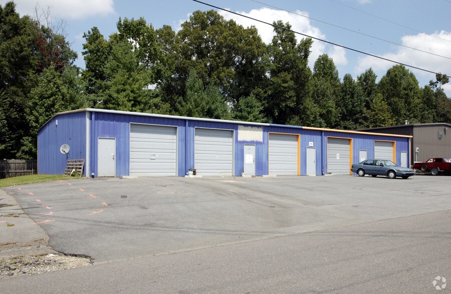 More Photos Of 110A-110E Griffith Plaza Dr, Winston-Salem Warehouse For Lease