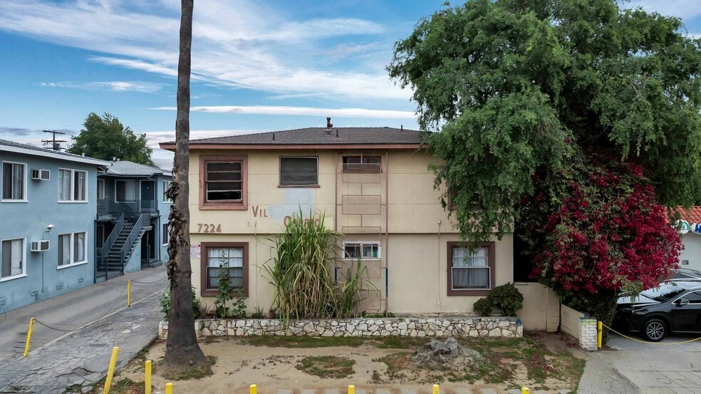 More Photos Of 7224 Hazeltine Ave, Van Nuys Apartments For Sale