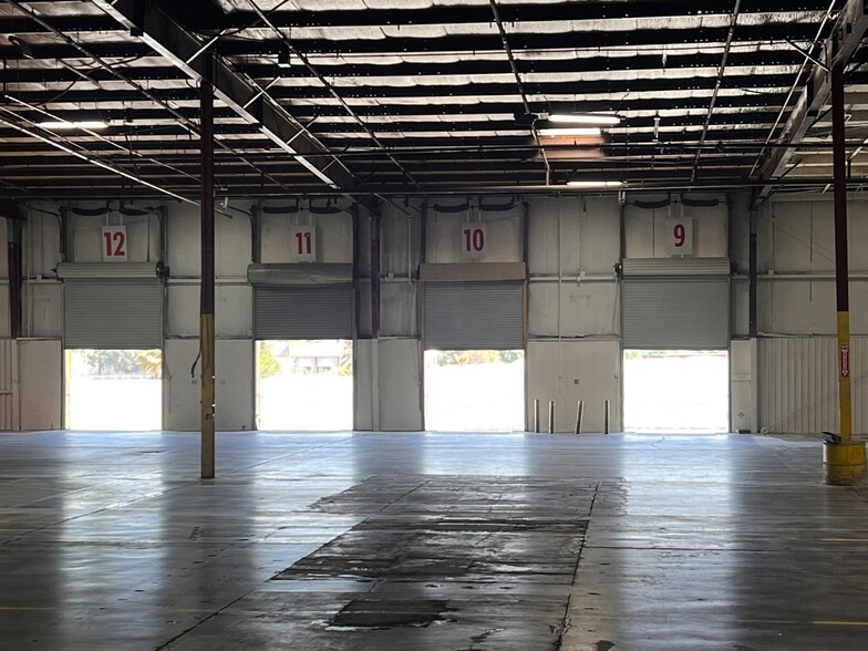 More Photos Of 1400 E Victoria Ave, San Bernardino Warehouse For Lease