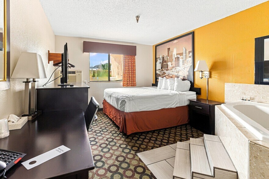 More Photos Of 251 Allegheny Blvd, Brookville Hotel For Sale