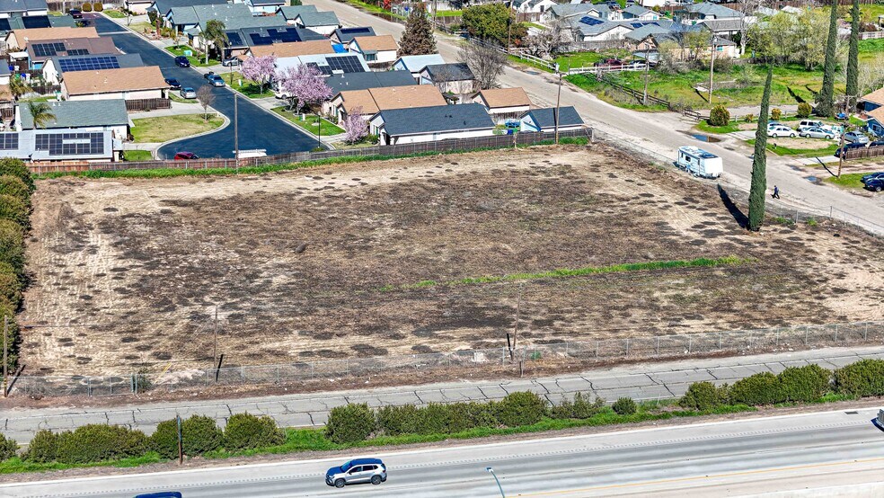 More Photos Of 971 E Broadway Ave, Atwater Office For Lease