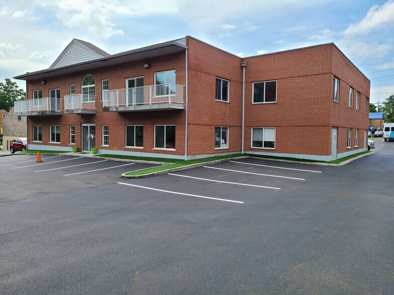 More Photos Of 3270 W North Bend Rd, Cincinnati Office Residential For Sale