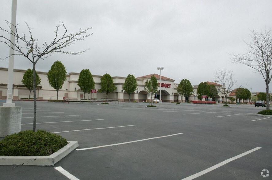 More Photos Of 2305 Theater Dr, Paso Robles Unknown For Lease