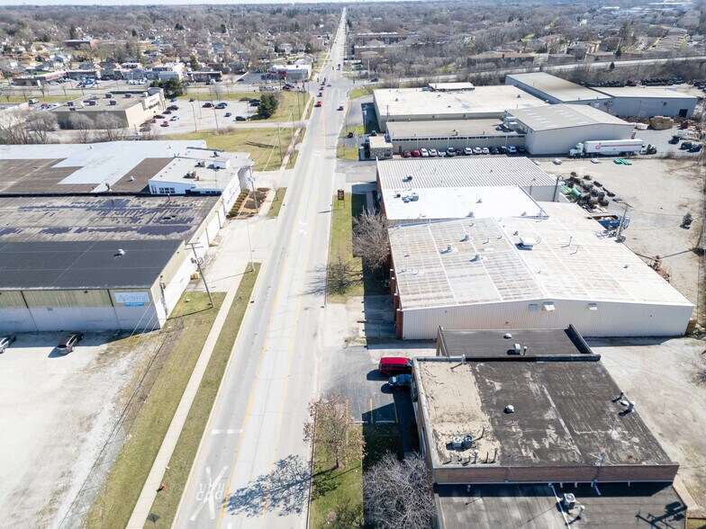 More Photos Of 4135 W 123rd St, Alsip Warehouse For Lease