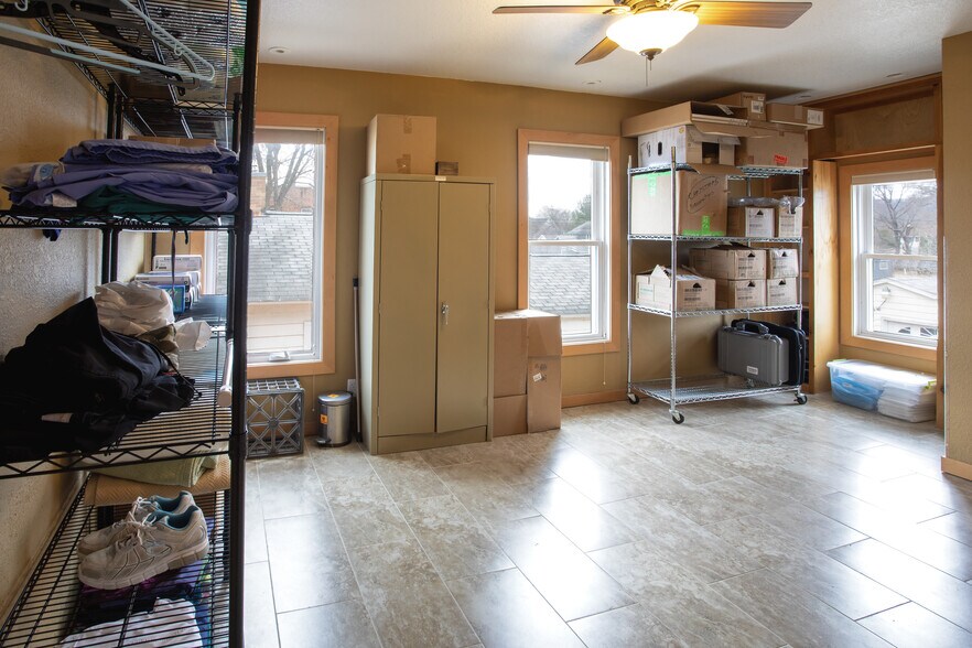 More Photos Of 1005 W 5th St, Winona Office For Sale