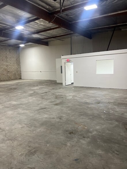 More Photos Of 1600 Chico Ave, South El Monte Warehouse For Lease
