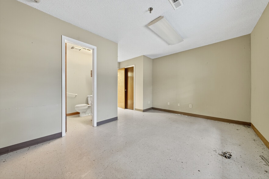 More Photos Of 1324-1325 Highway 195, Jasper Assisted Living For Sale