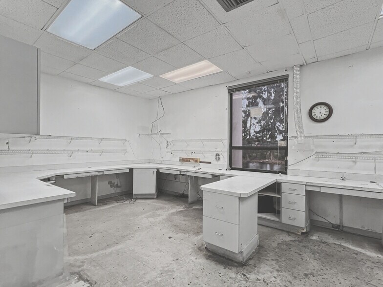 More Photos Of 3003 S Congress Ave, Lake Worth Medical For Sale