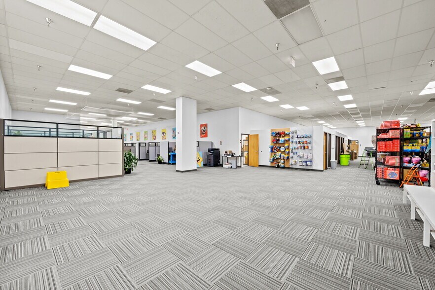 More Photos Of 1111 Digital Dr, Richardson Industrial For Sale