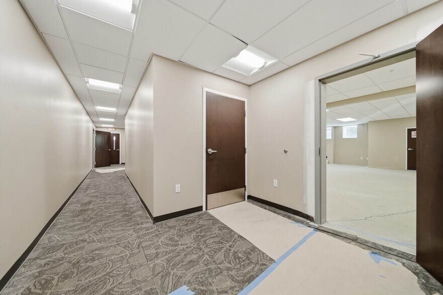 More Photos Of 11 Eldridge St, Lebanon Office For Lease