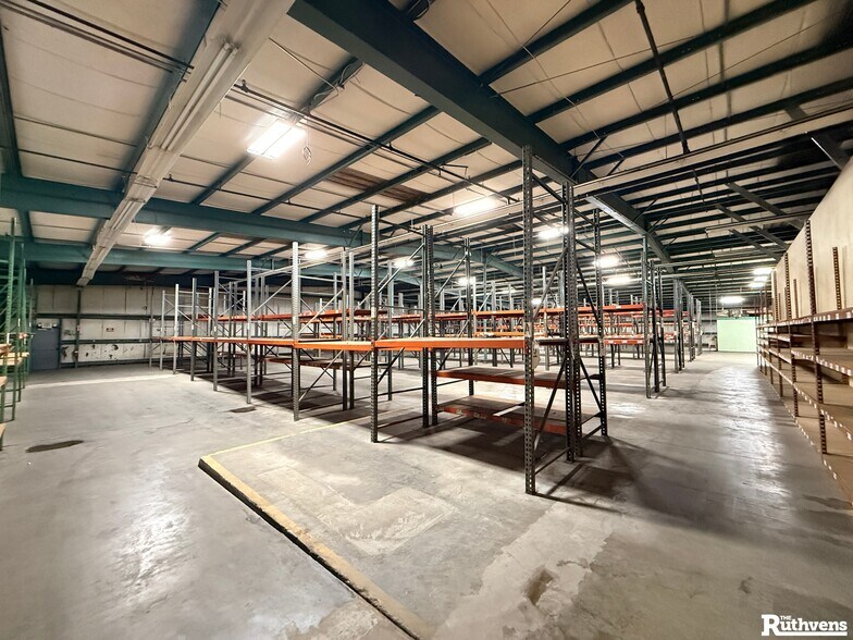 More Photos Of 3310 Reynolds Rd, Lakeland Warehouse For Sale
