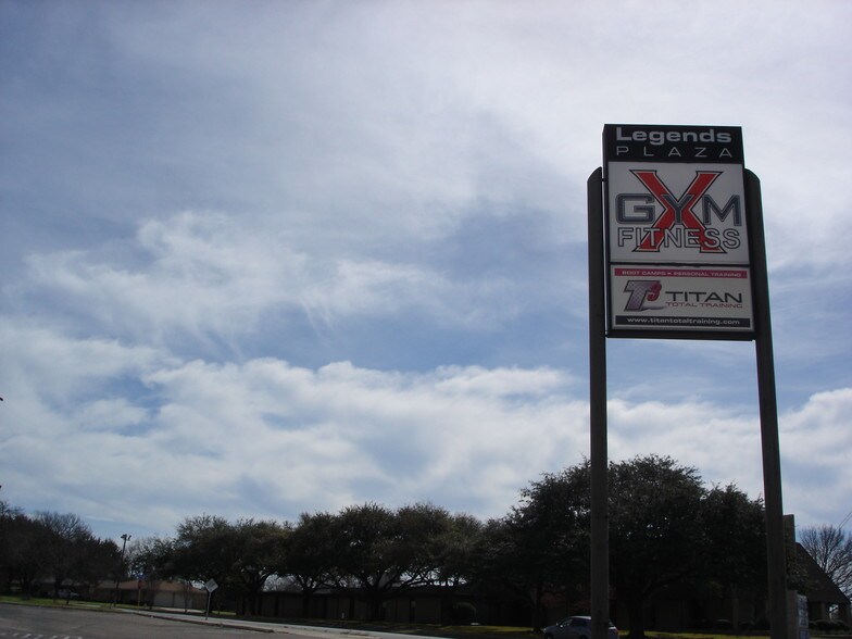 More Photos Of 2327 S 57th St, Temple Storefront For Lease