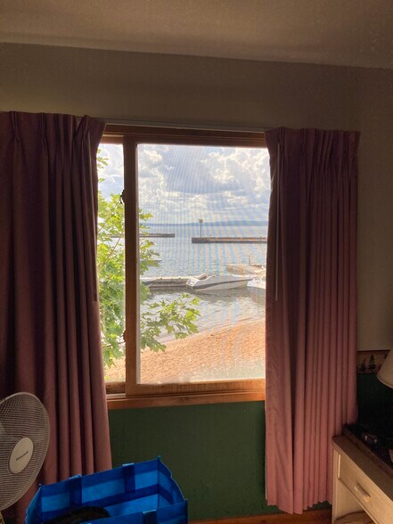 More Photos Of 809 Main Street, La Pointe Office For Sale