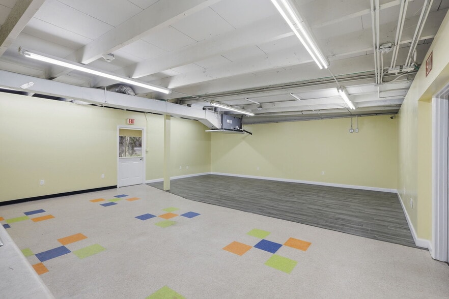 More Photos Of 346 N Volusia Ave, Orange City Office For Lease