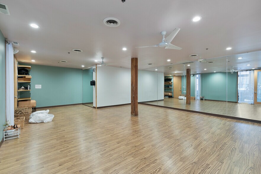 More Photos Of 13 S 13th St, Richmond Office Residential For Sale