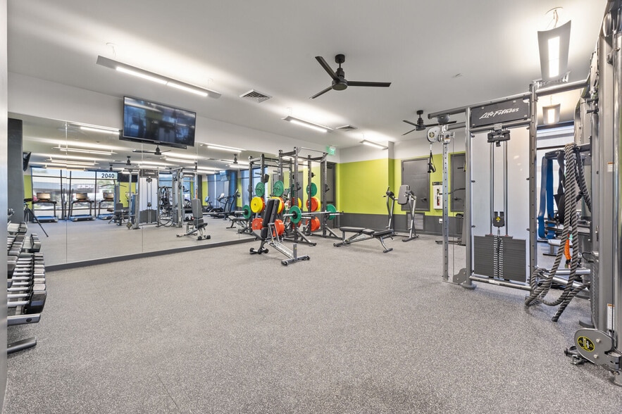 More Photos Of 2040-2060 N Scottsdale Rd, Scottsdale Apartments For Lease
