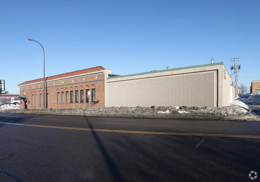 More Photos Of 260 N Plymouth Ave, Minneapolis Manufacturing For Lease