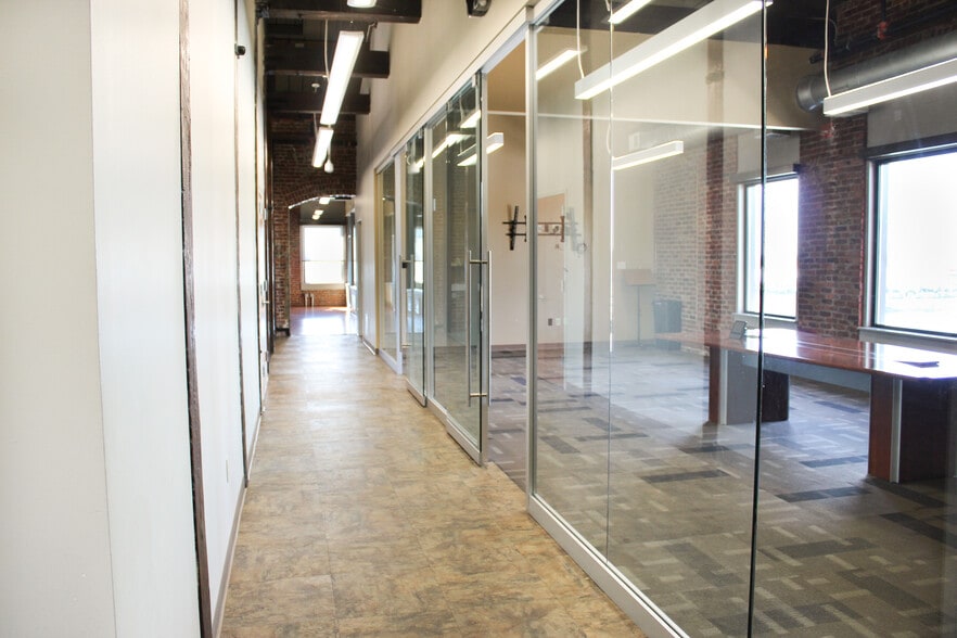 More Photos Of 4946-4950 Parkside Ave, Philadelphia Loft Creative Space For Lease