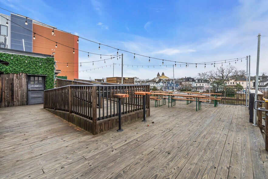 More Photos Of 527 Lake Ave, Asbury Park Storefront For Sale