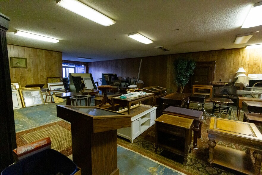 More Photos Of 512 Tift Ave S, Tifton Freestanding For Sale