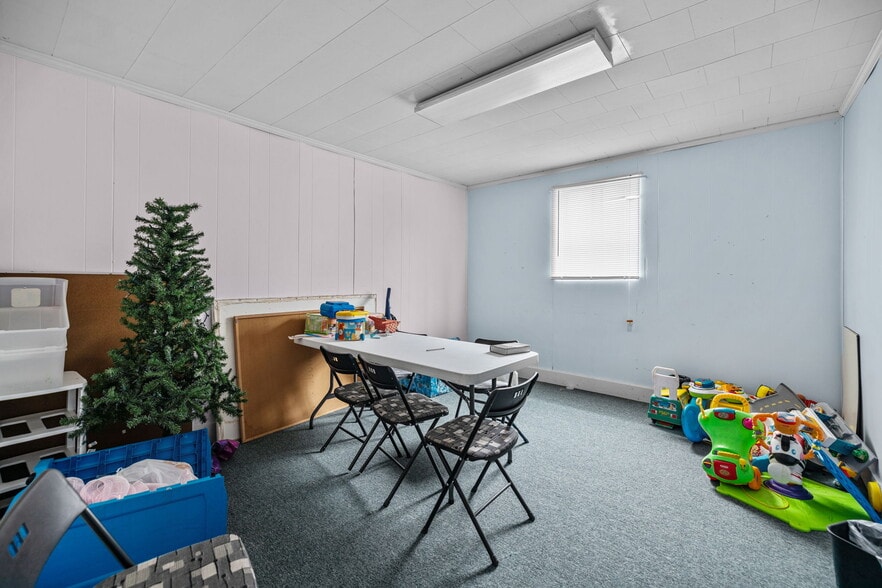 More Photos Of 405 Cherokee St, Kings Mountain Religious Facility For Sale