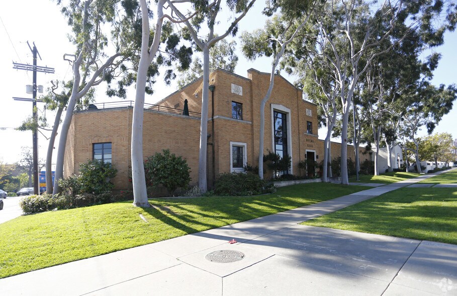 Primary Photo Of 8758-8764 Venice Blvd, Los Angeles Office For Lease