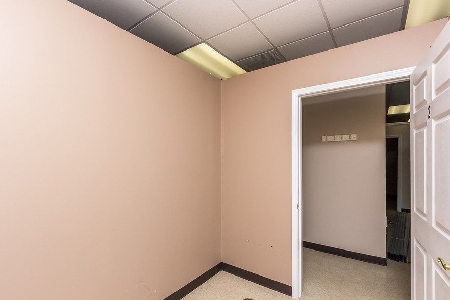 More Photos Of 133 E Main St, Youngsville General Retail For Lease