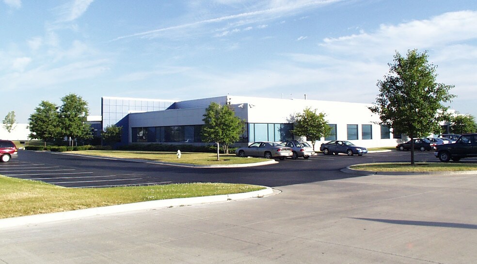 Primary Photo Of 3850 Ohio Ave, St Charles Manufacturing For Lease