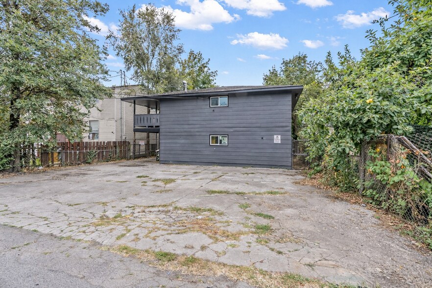 More Photos Of 943 E Augusta Ave, Spokane Apartments For Sale