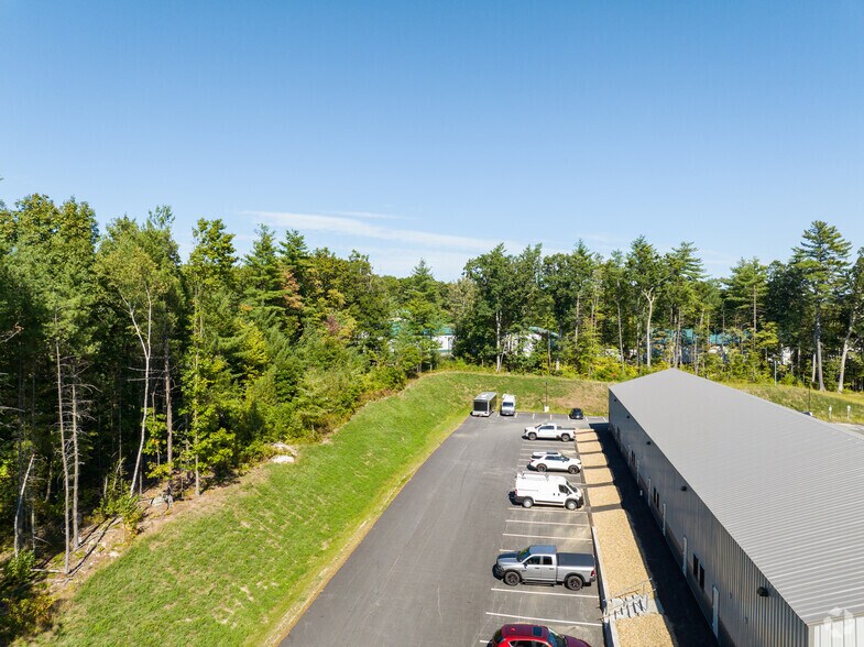 More Photos Of 22 Dartmouth, Auburn Industrial For Lease
