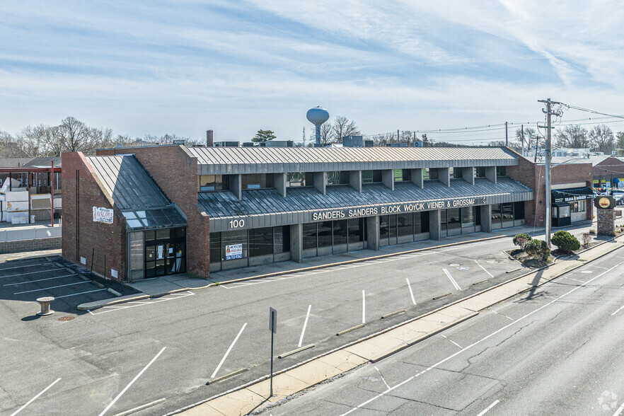 Primary Photo Of 100 Herricks Rd, Mineola Office For Sale