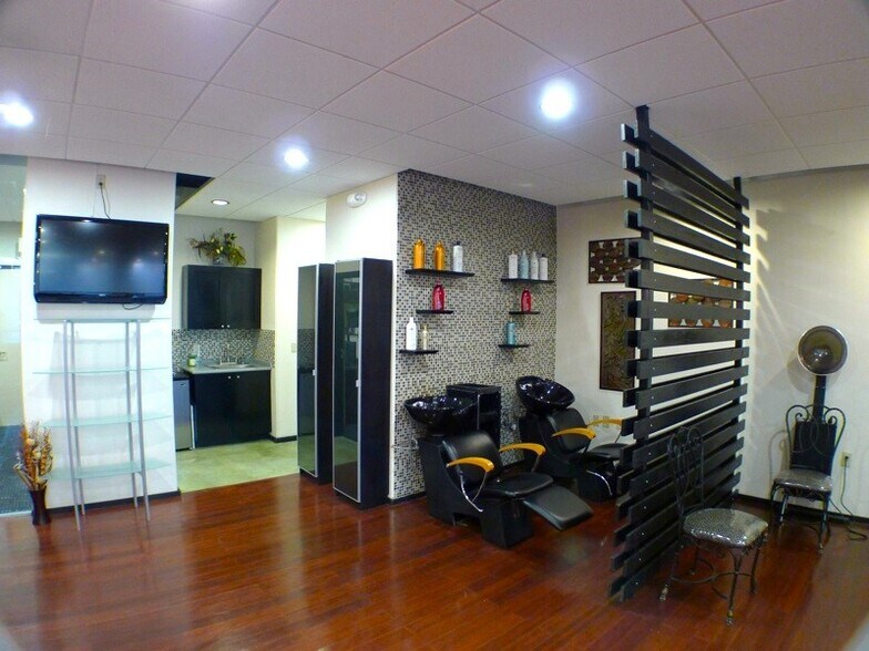 More Photos Of 314-336 Adams St SE, Albuquerque Office For Sale