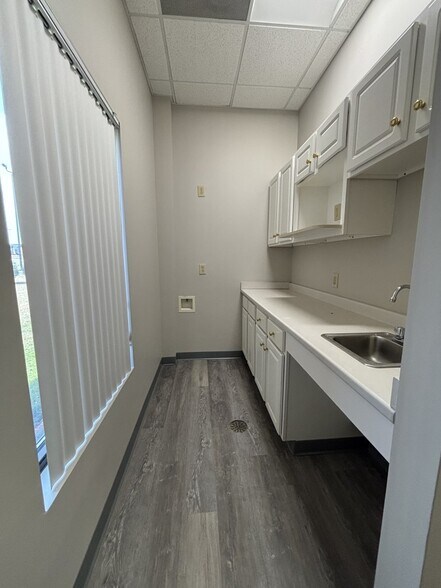 More Photos Of 100 Professional Ct, Garner Office For Lease