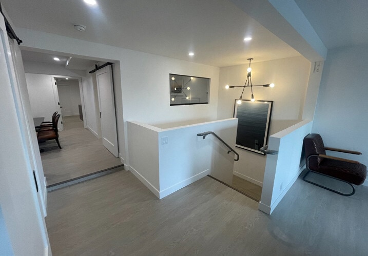 More Photos Of 711 W 17th St, Costa Mesa Light Manufacturing For Sale