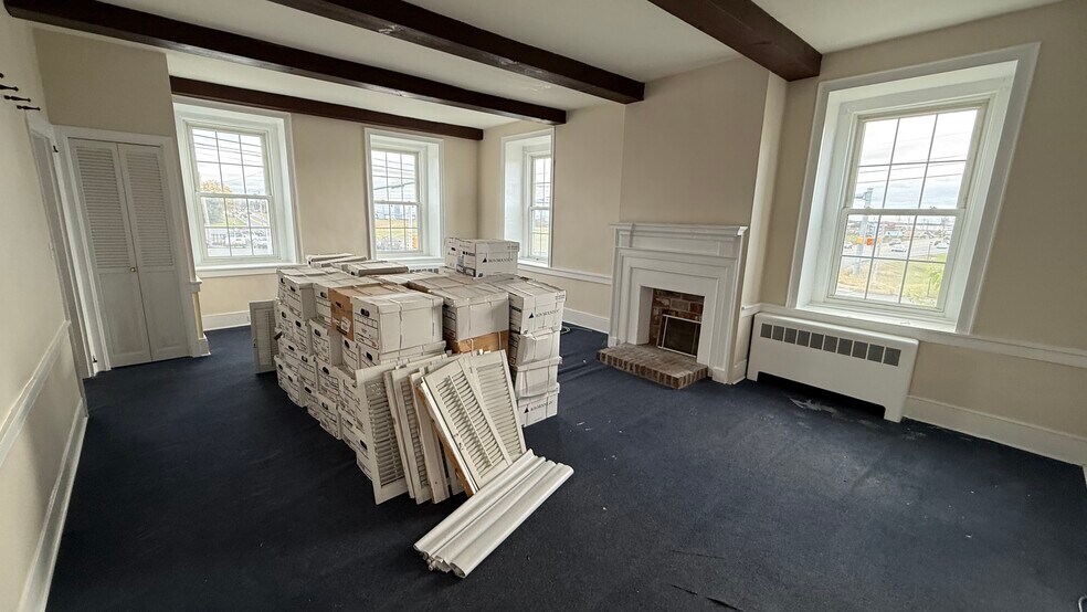 More Photos Of 797 Main St, Tatamy Office Residential For Lease
