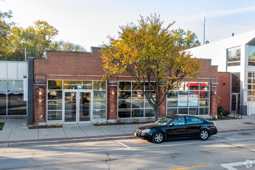 Primary Photo Of 2822 Central St, Evanston Loft Creative Space For Lease