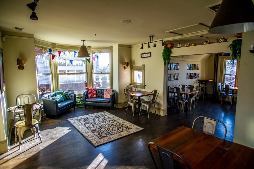 More Photos Of 3927 W 32nd Ave, Denver Restaurant For Sale