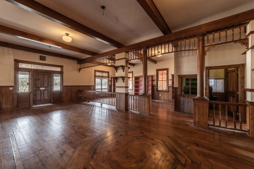 More Photos Of , Marion Unknown For Sale