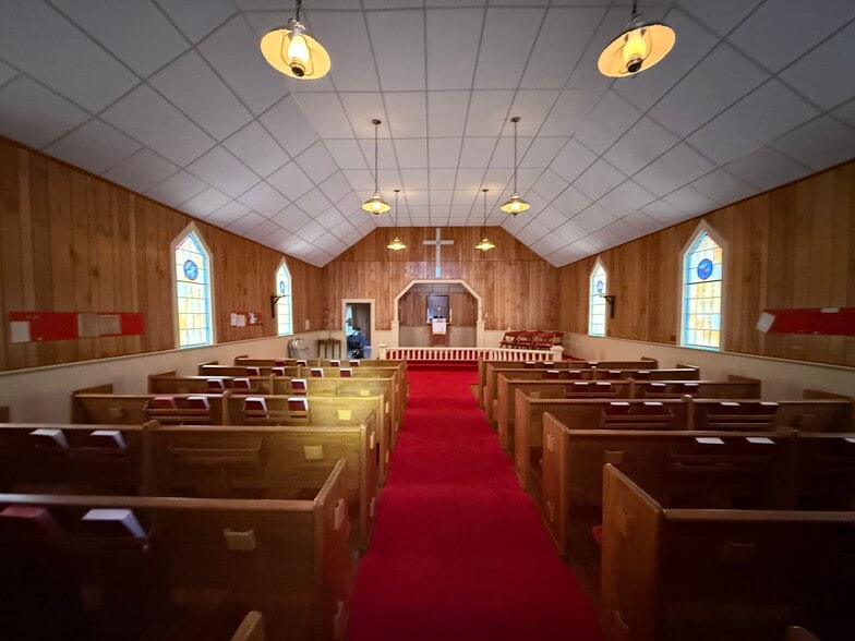 More Photos Of 5791 W River Rd, Salem Specialty For Sale