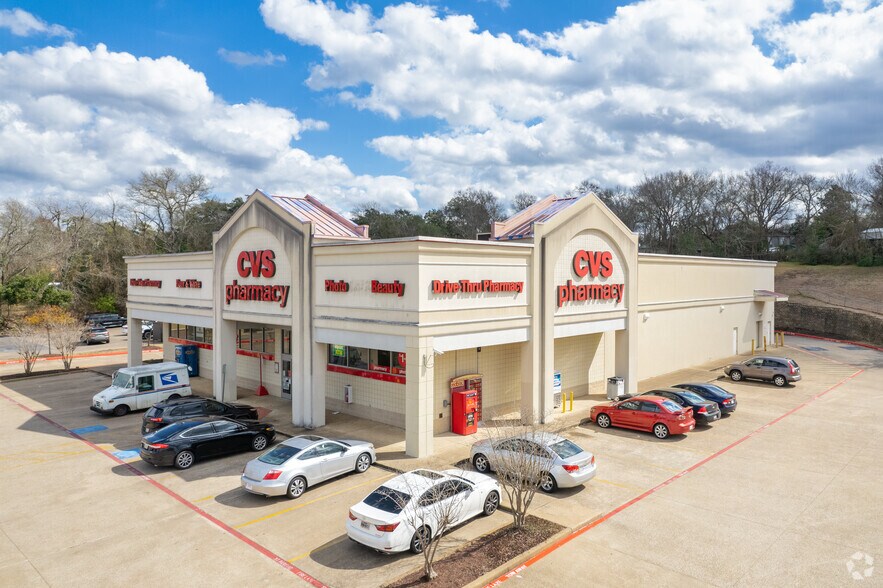 Primary Photo Of 1569 11th St, Huntsville Drugstore For Sale