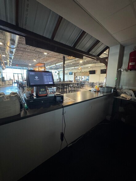 More Photos Of 235 NE Watula Ave, Ocala Restaurant For Sale