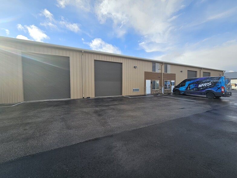 Primary Photo Of 3612 Galt Ct, Rapid City Warehouse For Lease