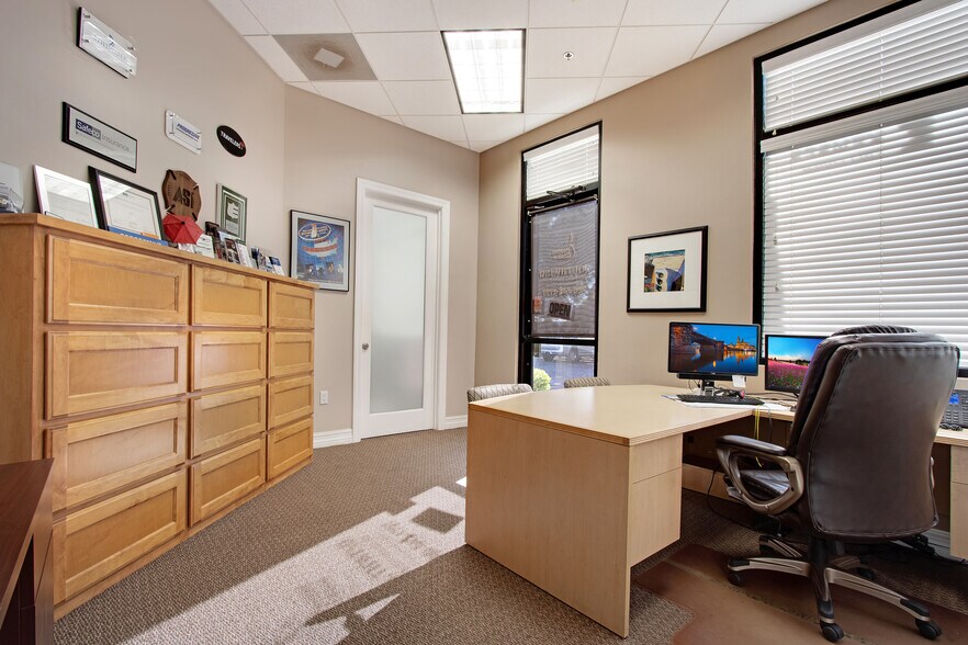 More Photos Of 2169 E Warner Rd, Tempe Office For Sale