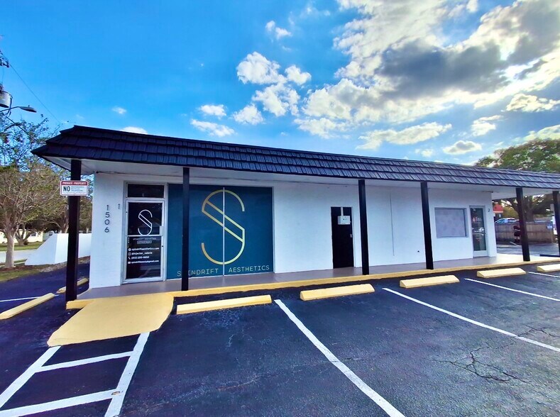 More Photos Of 1506 54th Ave N, Saint Petersburg Storefront Retail Office For Lease