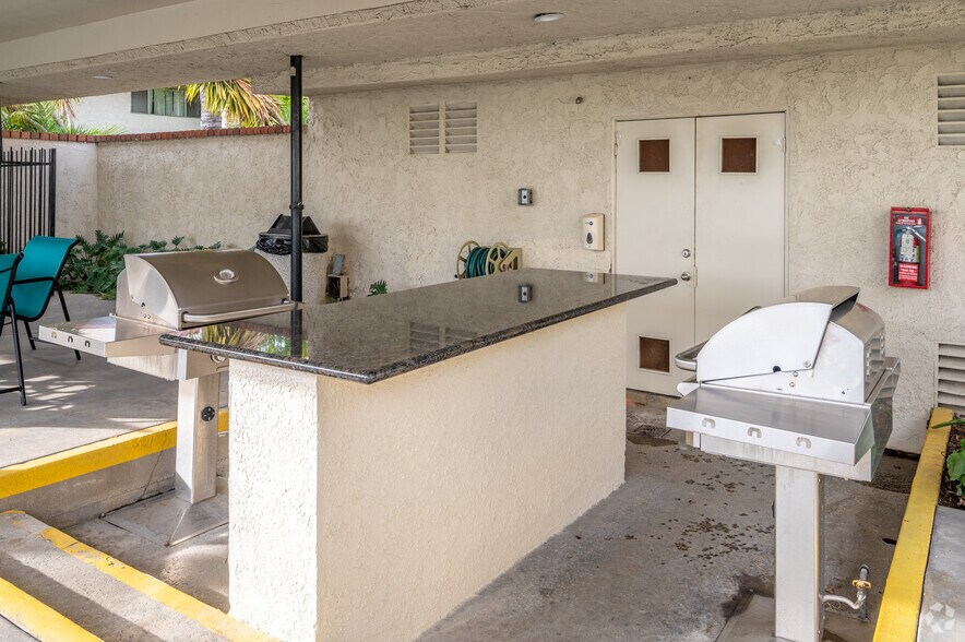 More Photos Of 1001 N Harbor Blvd, La Habra Apartments For Sale