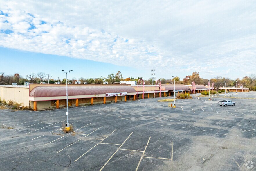 More Photos Of 1002-1100 Camp Jackson Rd, Cahokia General Retail For Sale