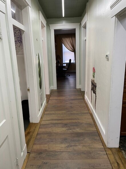 More Photos Of 302-304 S River Park Dr, Guttenberg Apartments For Sale