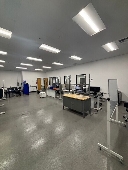 More Photos Of 1325 E El Segundo Blvd, El Segundo Food Processing For Lease